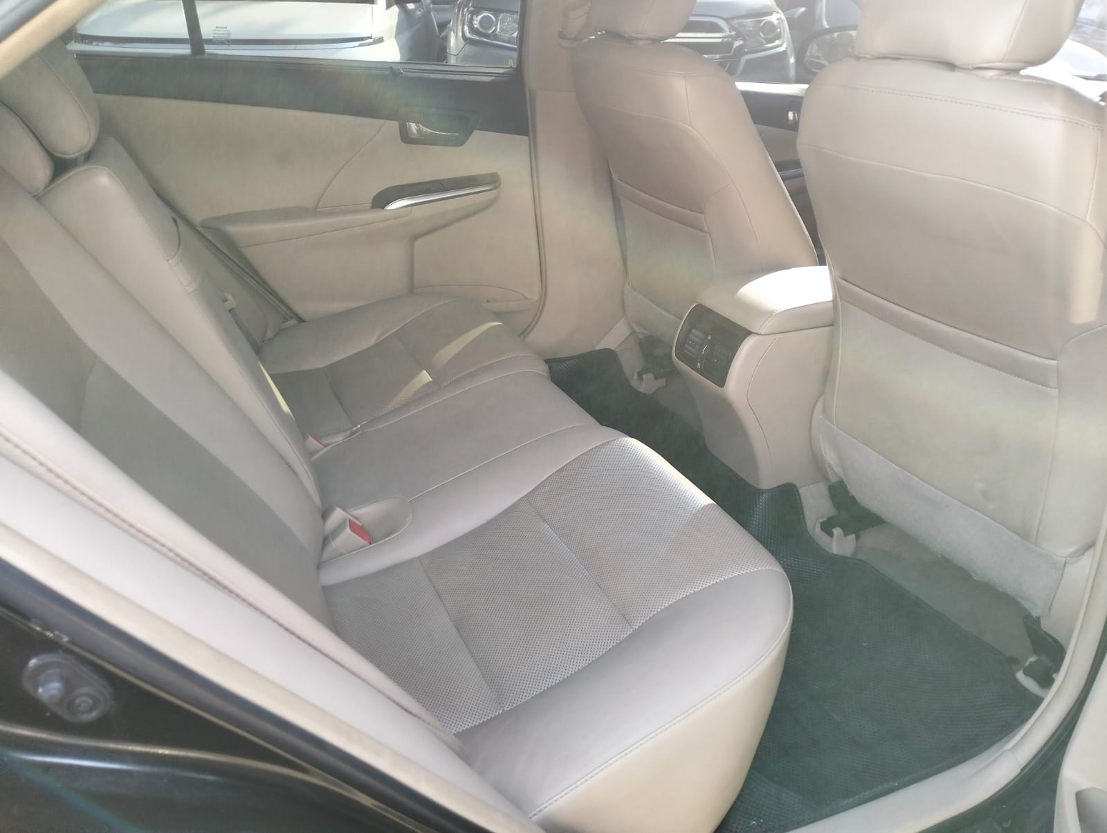 2014 Toyota Camry V AT Sedan for sale in Parañaque (AAI9604) – photo 17