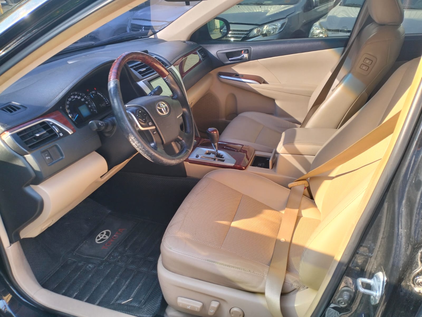 2014 Toyota Camry V AT Sedan for sale in Parañaque (AAI9604) – photo 19