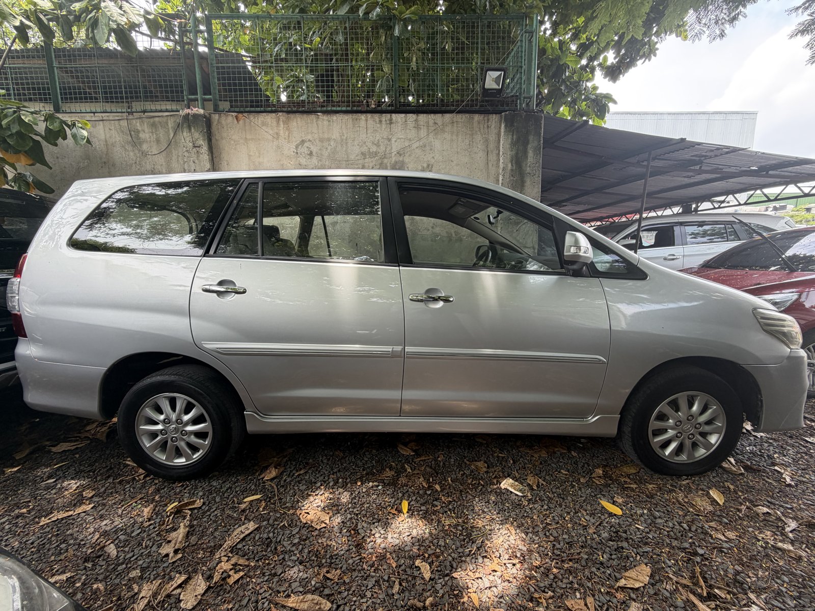2015 Toyota Innova 2.5 G Diesel AT MPV for sale in Parañaque (ABQ7276) – photo 3