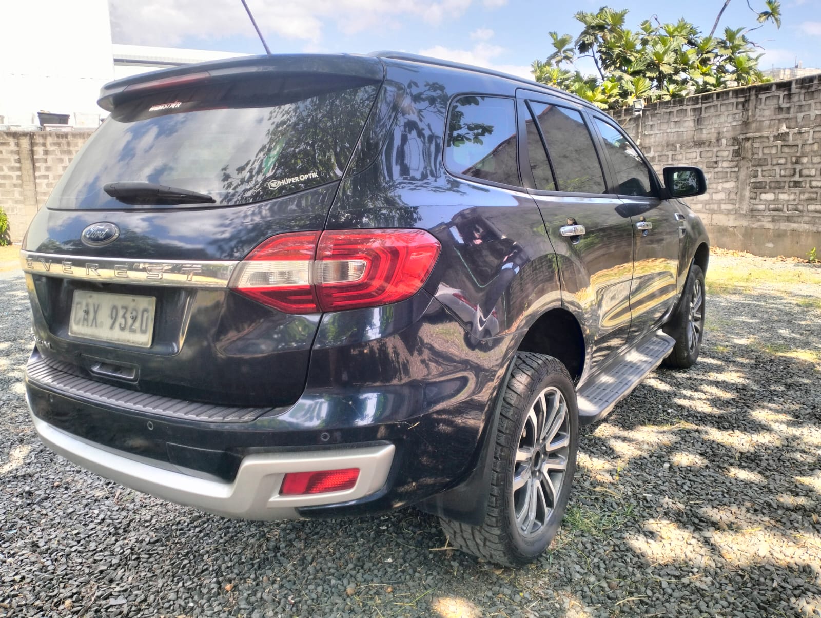 2022 Ford Everest Titanium AT SUV for sale in Parañaque (CAX9320) – photo 4