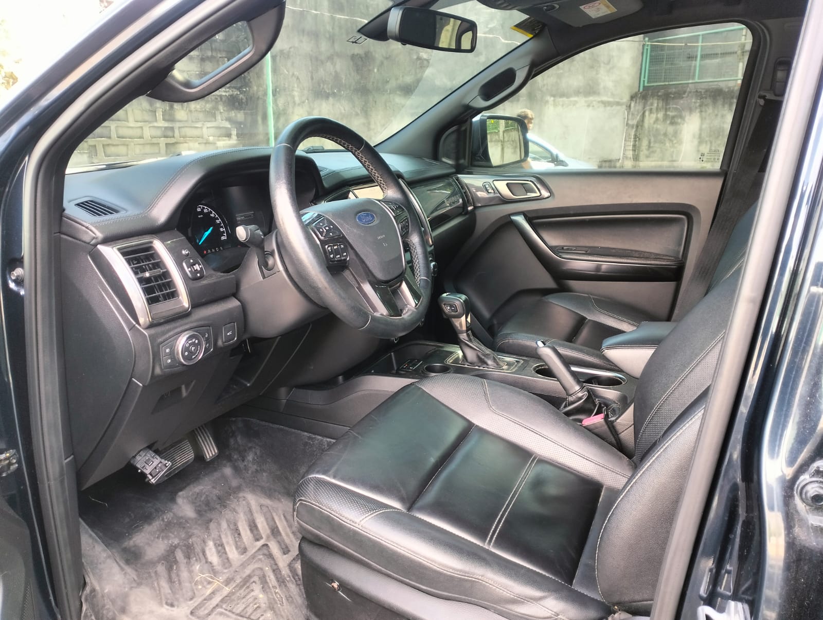 2022 Ford Everest Titanium AT SUV for sale in Parañaque (CAX9320) – photo 15