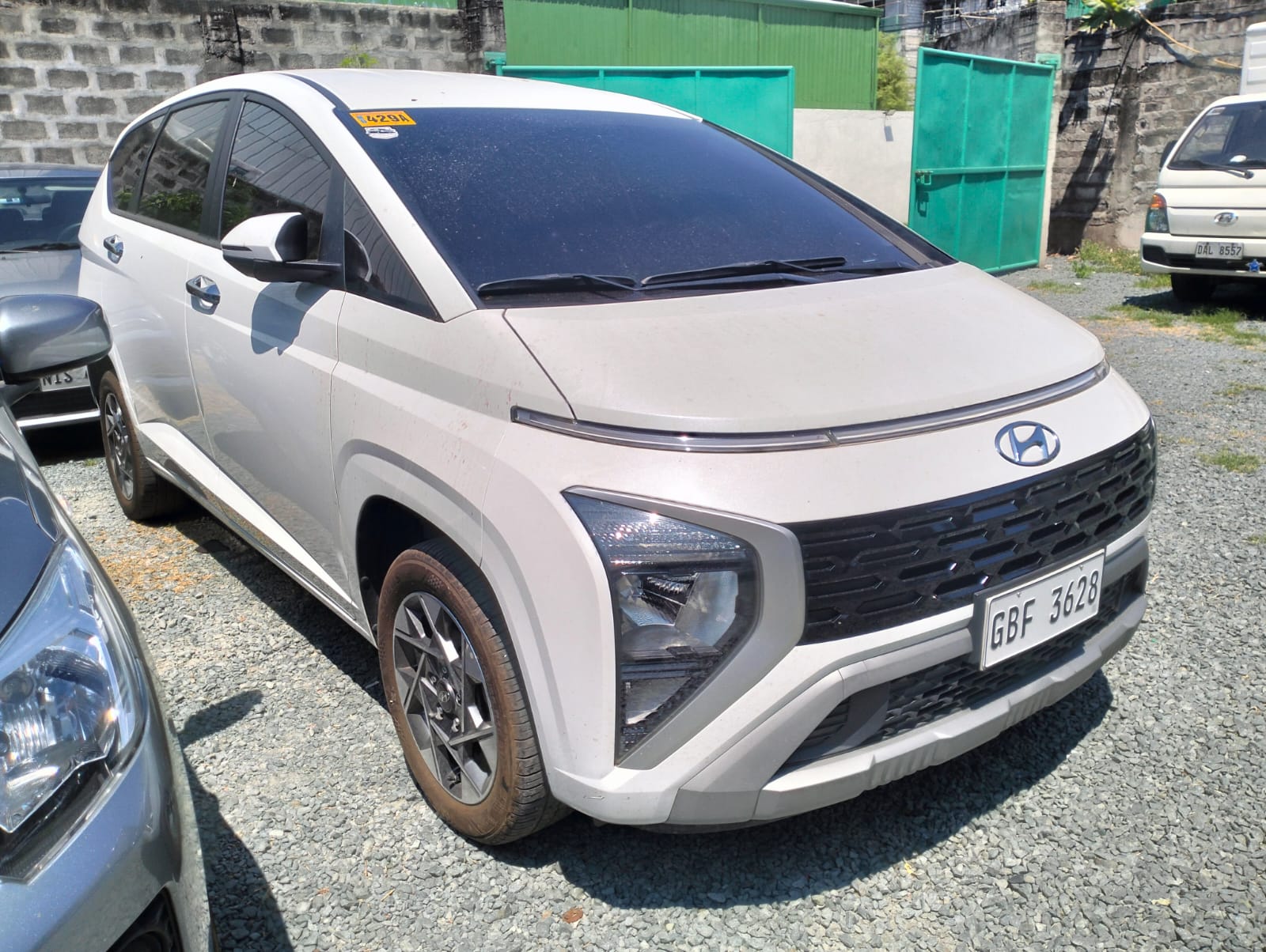 2025 Hyundai Stargazer GLS AT MPV for sale in Parañaque (GBF3628) – photo 2