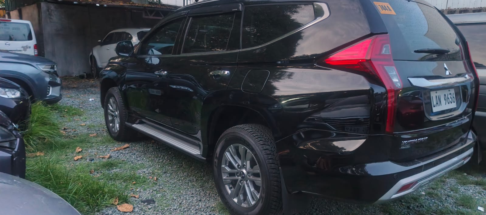 2024 Mitsubishi Montero Sport GLS SUV for sale in Parañaque (LAN9636) – photo 4