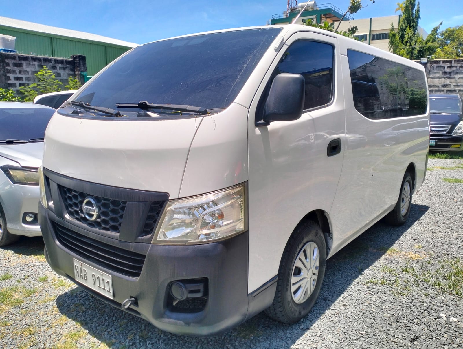 2016 Nissan Urvan NV350 18 seater MT Van for sale in Parañaque (NAB9111) – photo 3