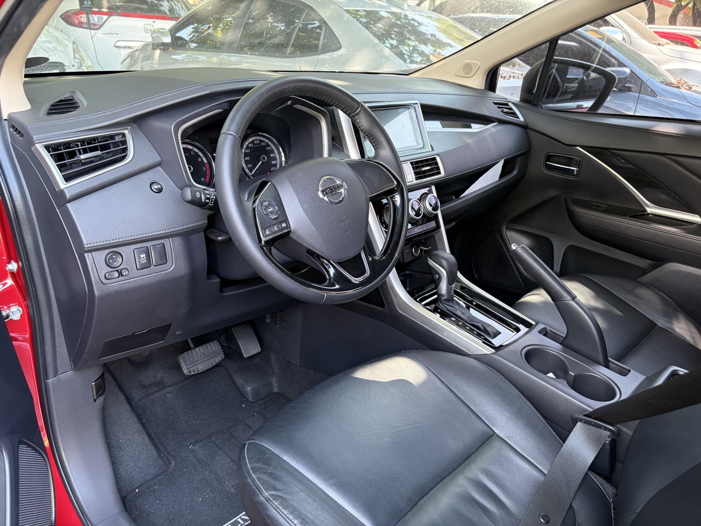2025 Nissan Livina 1.5 VE AT MPV for sale in Parañaque (NKS1716) – photo 4