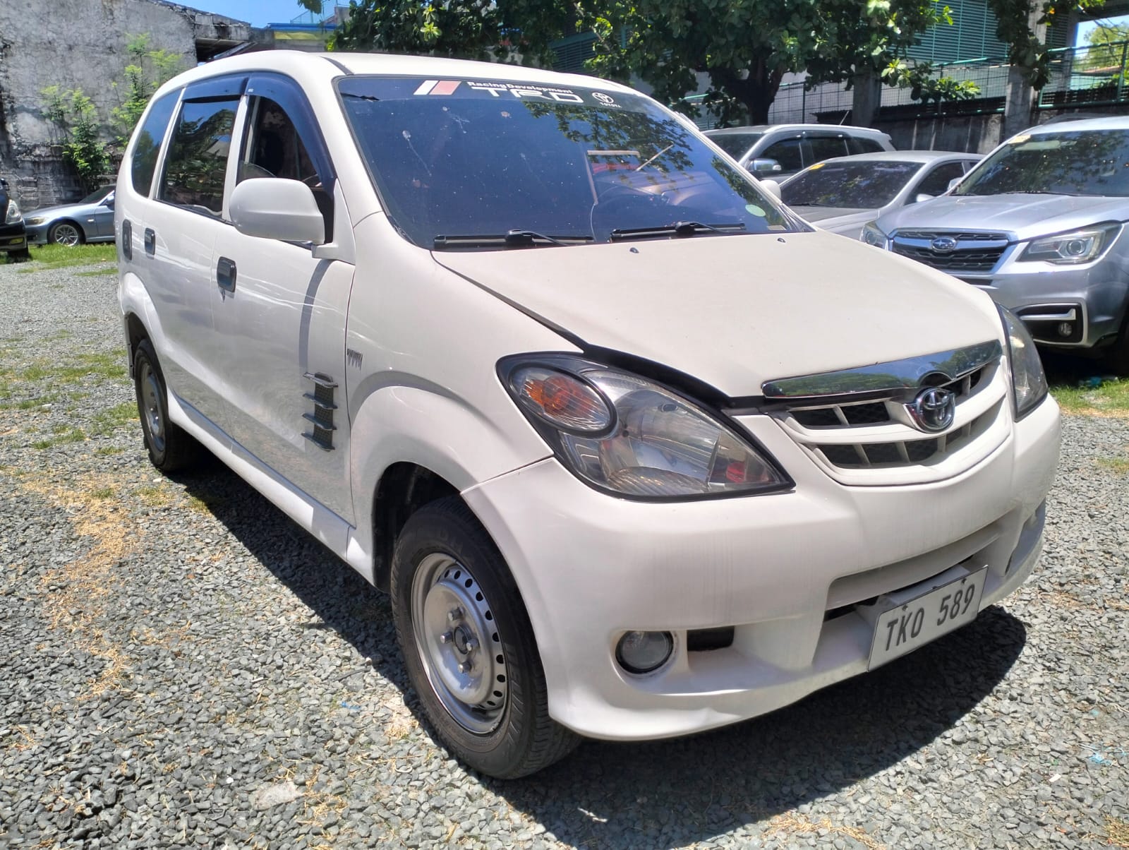2011 Toyota Avanza J MT MPV for sale in Parañaque (TKO589) – photo 3