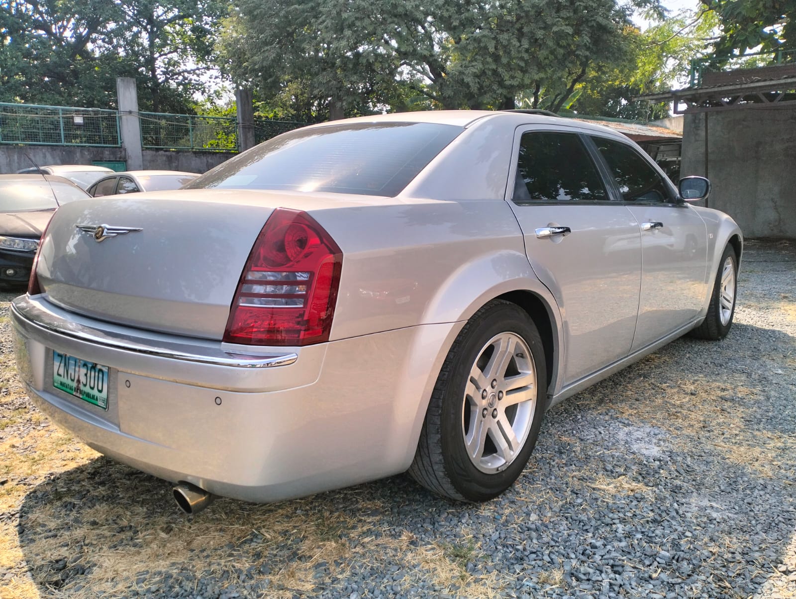 2008 Chrysler 300C AT Sedan for sale in Parañaque (ZNJ300) – photo 2