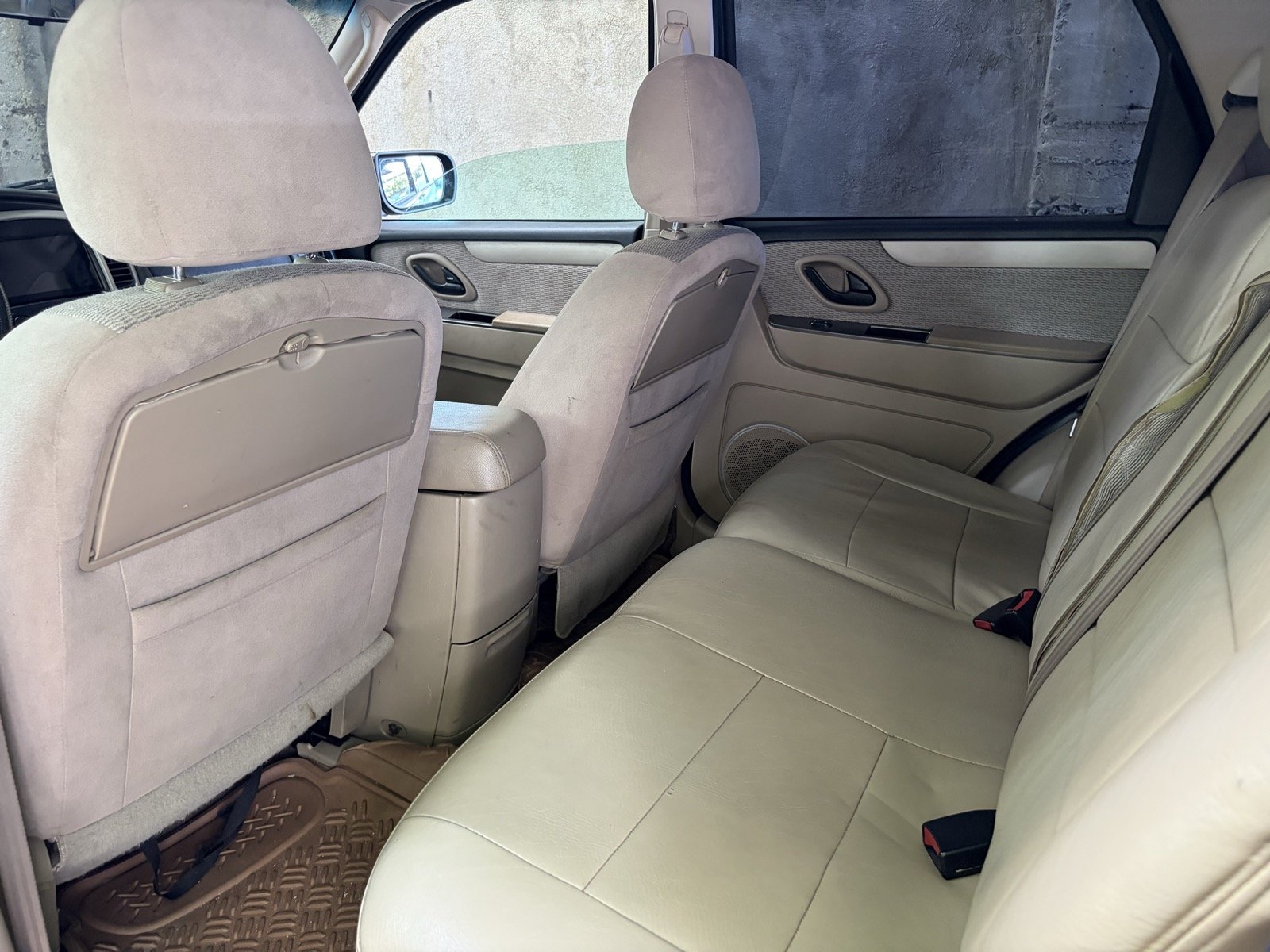 2009 Ford Escape 4x2 AT SUV for sale in Parañaque (ZTB724) – photo 5